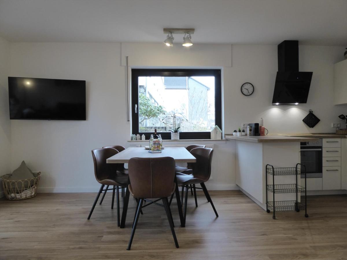 Dreamlounge Winterberg Ferienwohnung 5 Pers Wifi Balkon In Der City Exterior foto
